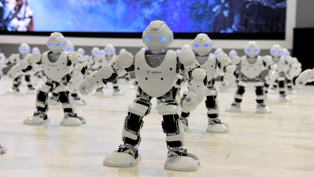 "Alpha" Robots Dance In The Sixth Shandong Cultural Industries Fair