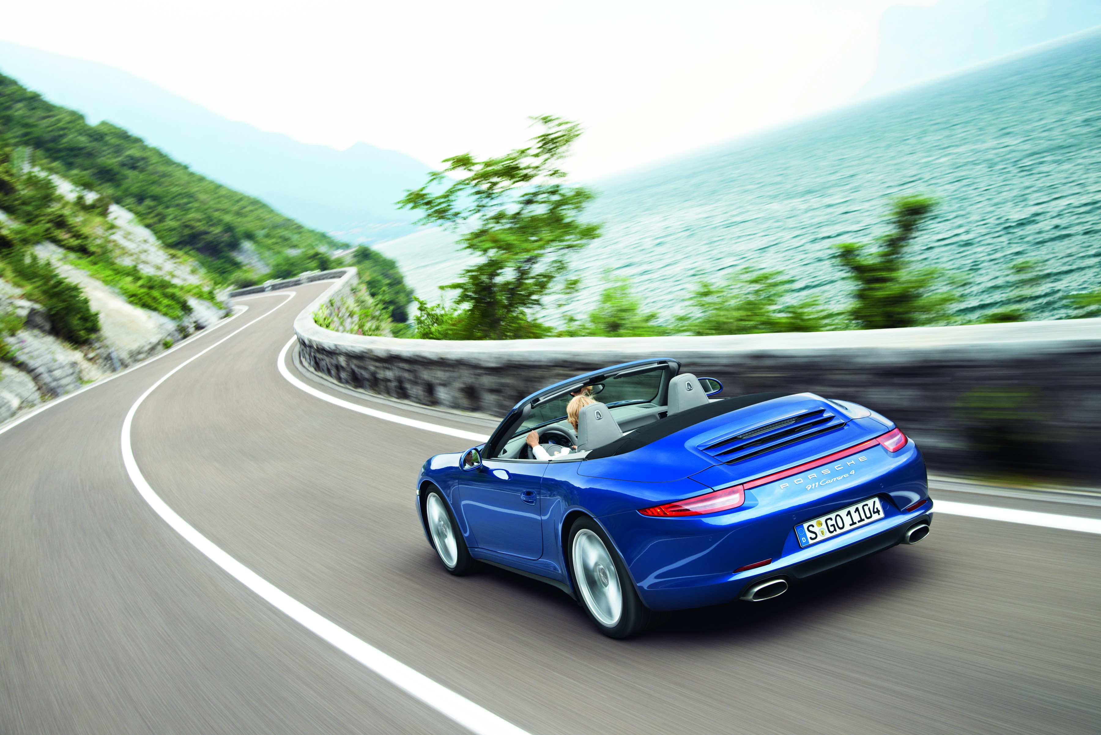 Porsche 911 Carrera 4 Cabriolet