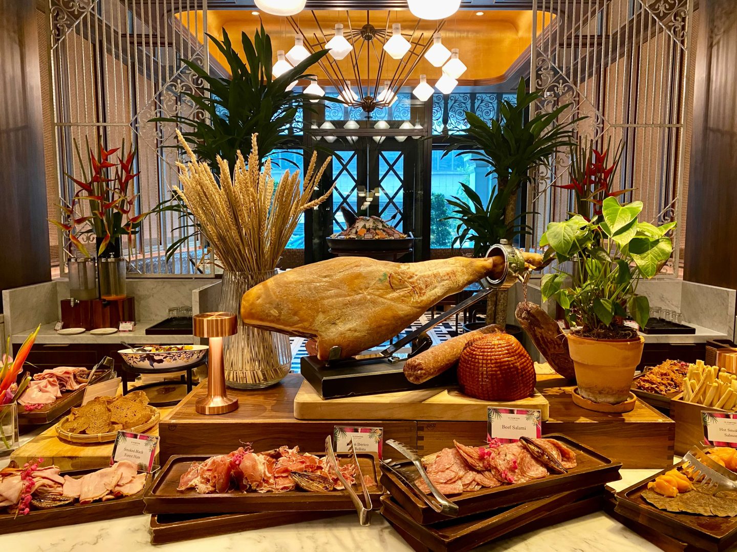 这个星期天Brunch很丰盛！ 时代财智