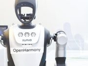 首款鸿蒙人形机器人亮相