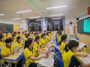 高考不再是唯一出路?中国报考人数连续两年下滑