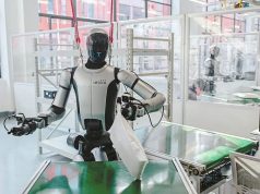 机器人也要上学?中国多地建“机器人学校”教叠衣服做饭
